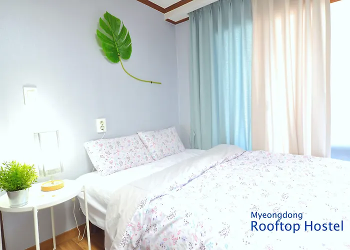 Hostel Myeongdong Rooftop