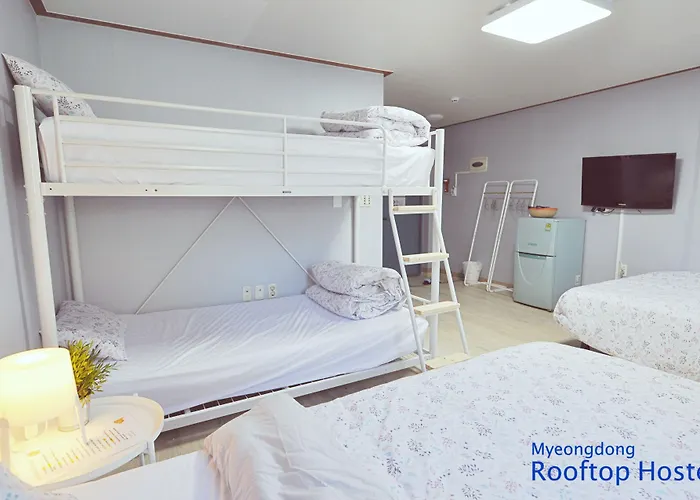 Hostel Myeongdong Rooftop *
